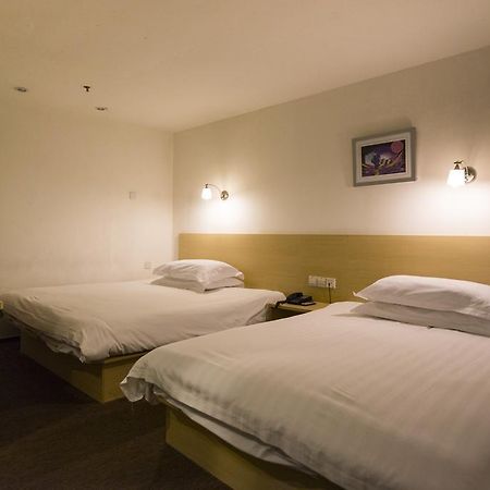 Motel Shanghai Hongqiao Beixinjing Metro Station Tianshan Road Xangai Exterior foto